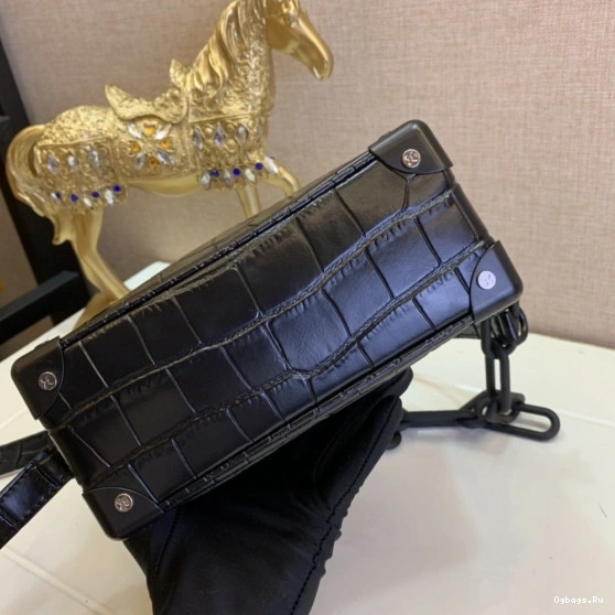 VUITTON TRUNK SOFT LOUIS 0414